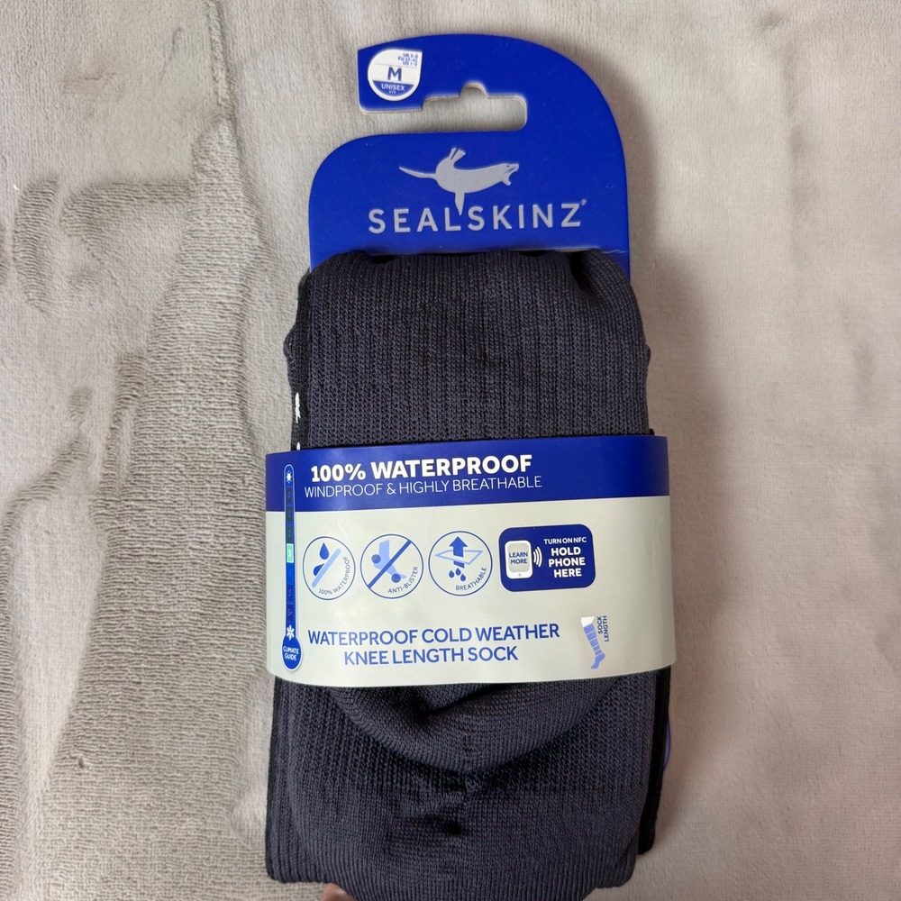 Sealskinz Waterproof Cold Weather Knee Length Socks Grey Unisex Medium NWT